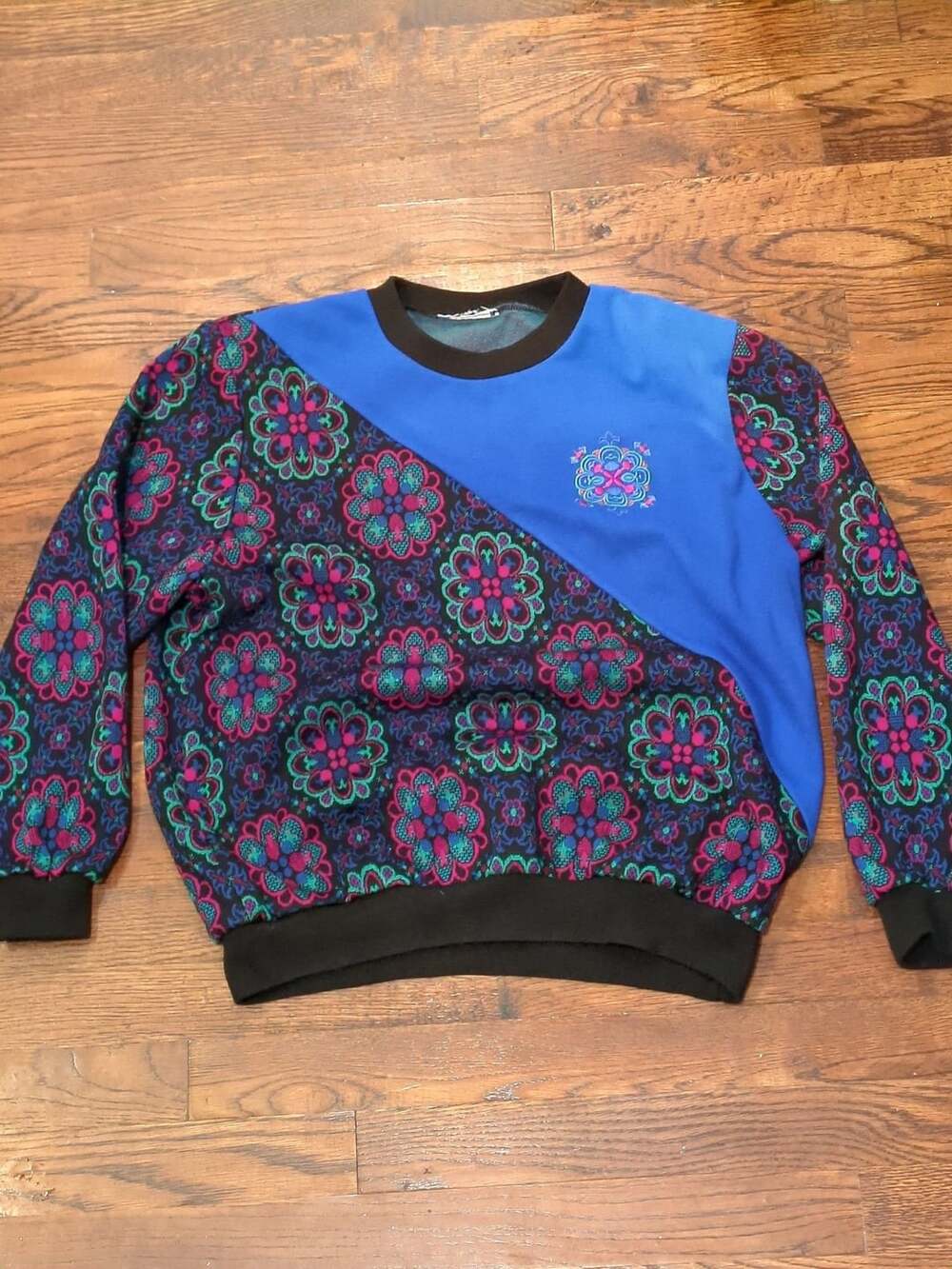 Vintage 80s Floral Pattern Colorblock Sweatshirt